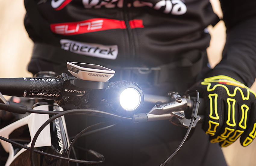 tips for bikers lights and gloves